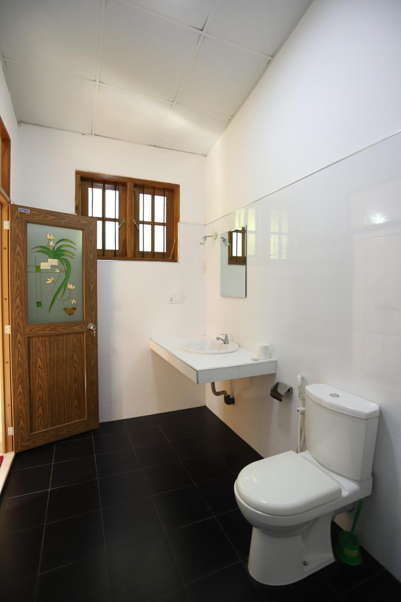 Serene Home Stay Udawalawe Exterior photo