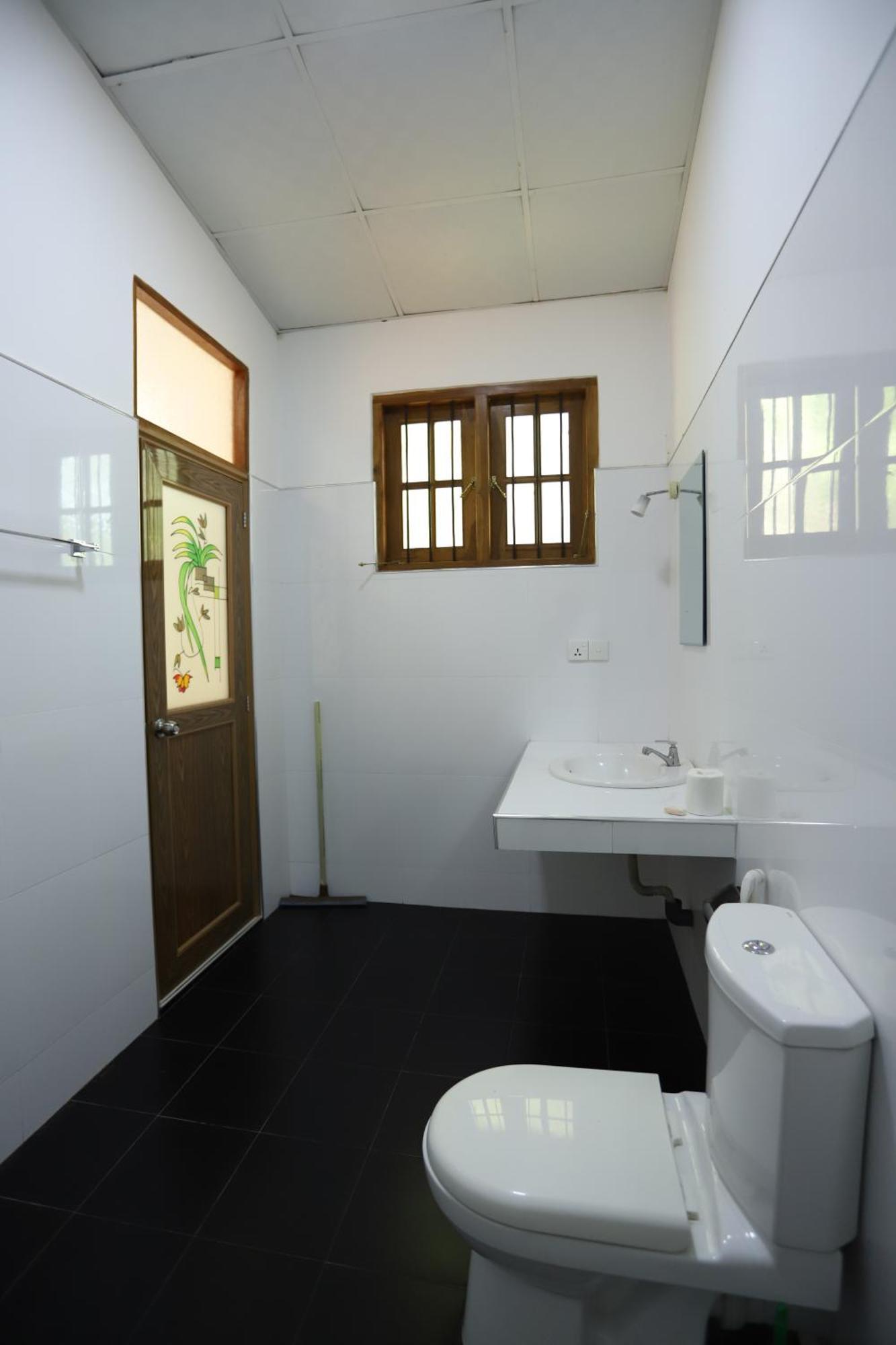 Serene Home Stay Udawalawe Exterior photo